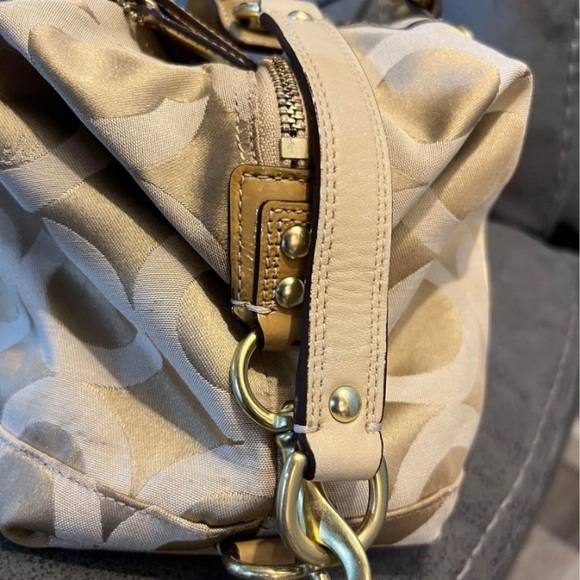 EUC Authentic Coach Ashley Bag - Picture 5 of 8